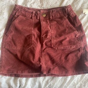 Size 4 AMERICAN EAGLE corduroy skirt